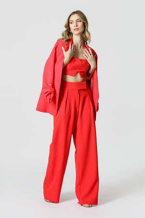 Top Com Detalhe De Fenda