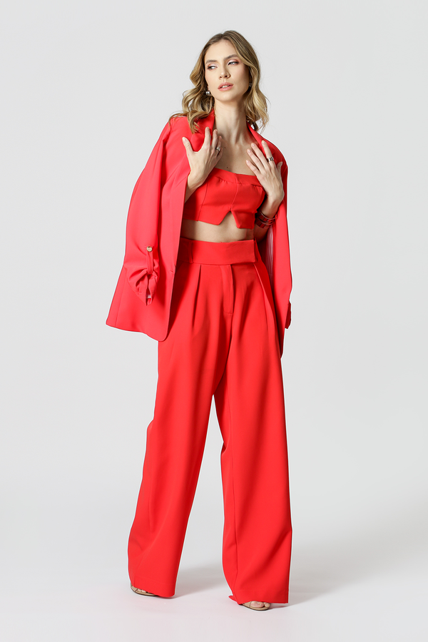 Top Com Detalhe De Fenda