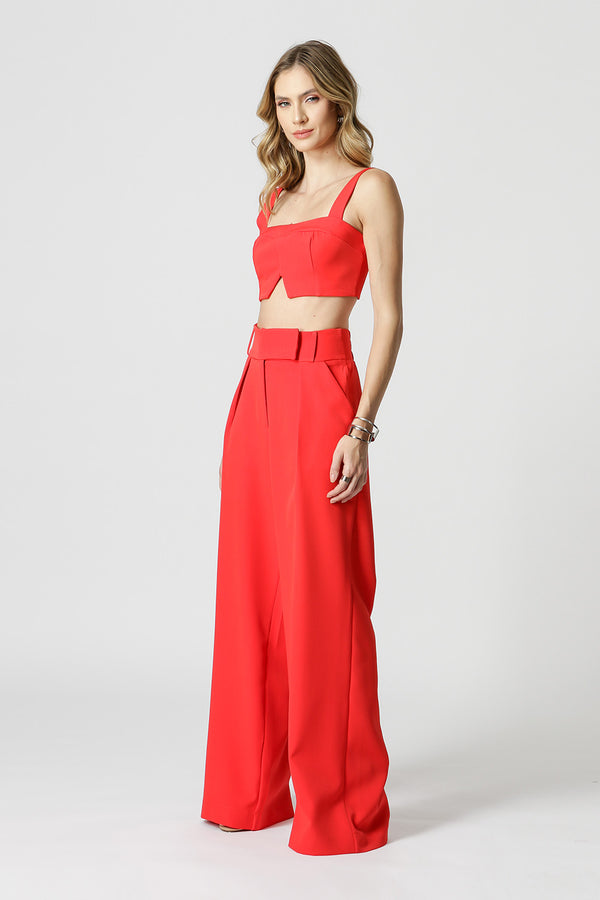 Top Com Detalhe De Fenda