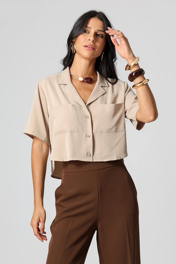 Camisa Cropped Com Bolsos