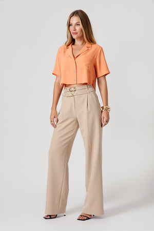 Camisa Cropped Com Bolsos