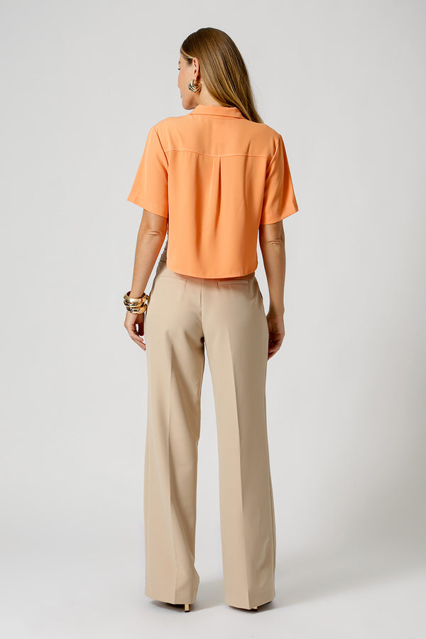 Camisa Cropped Com Bolsos