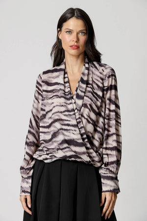 Blusa Cachequer Manga Longa Estampada