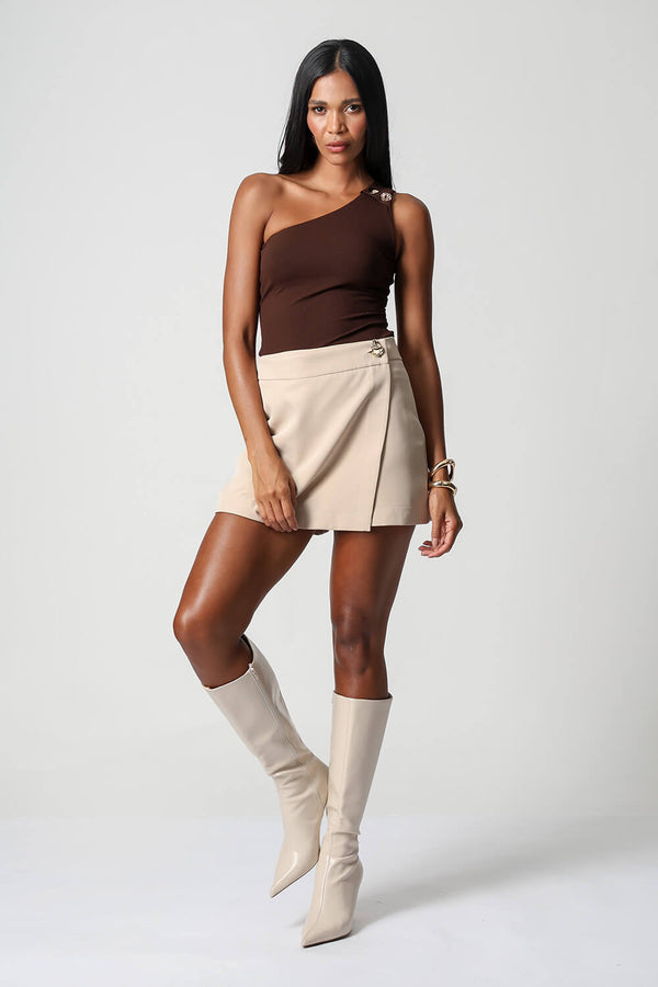 Blusa Ombro Único Botões Dourados Diferenciados
