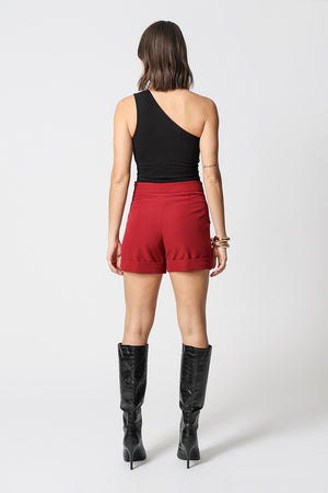 Blusa Ombro Único Botões Dourados Diferenciados