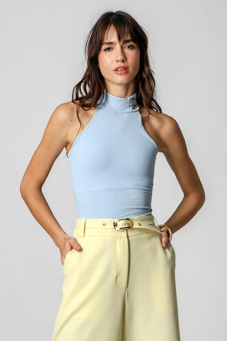 Blusa Gola Alta Com Botões Dourados - AZUL CLARO