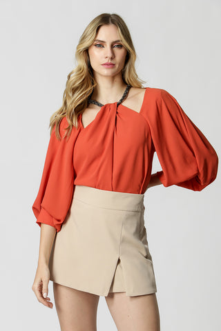 Blusa de manga larga abullonada con collar de diamantes de imitación - TELHA 5