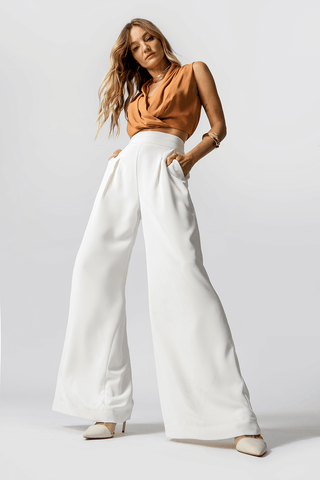 Pantalones plisados ​​con detalle en la cinturilla - BLANCO ROJO