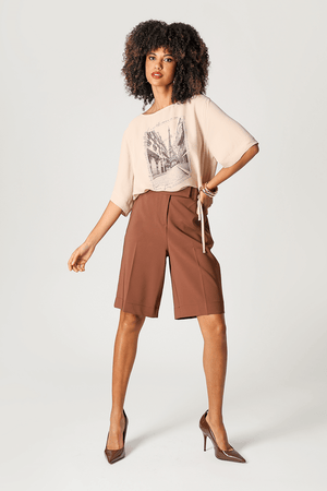 T-shirt Com Estampa e Pedrarias