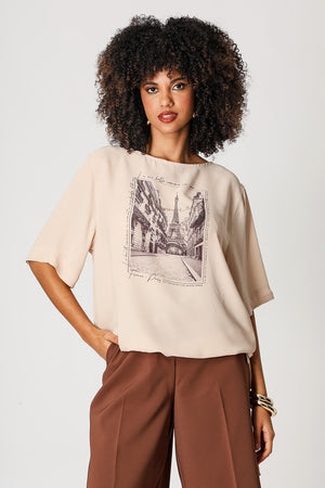 T-shirt Com Estampa e Pedrarias