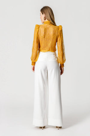 Blusa Gola Alta Com Laço De Renda