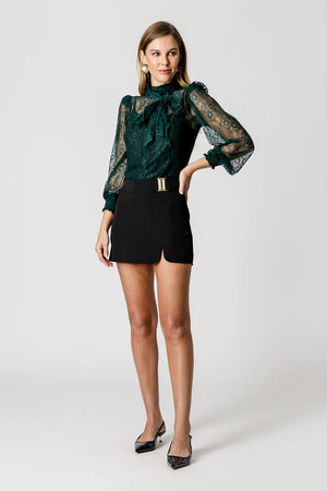 Blusa Gola Alta Com Laço De Renda