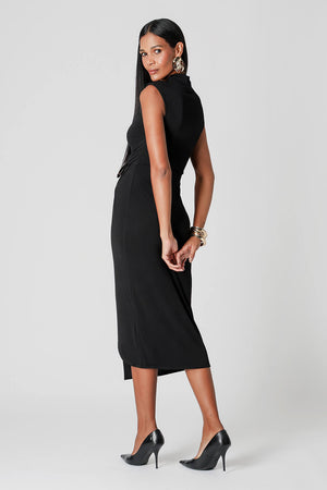 Vestido Transpassado Com Metal Dourado