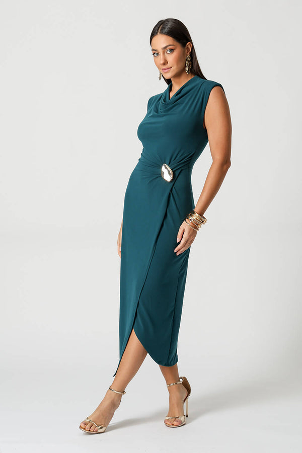 Vestido Transpassado Com Metal Dourado