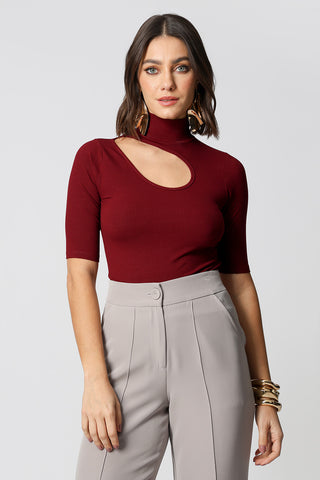 Blusa Detalhe Vazado No Ombro - VINHO ESC