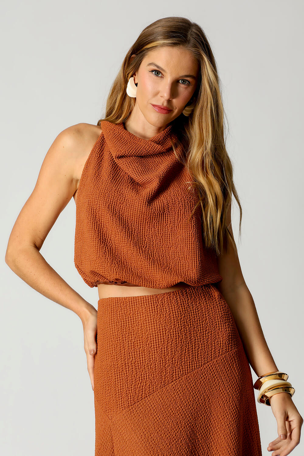 Blusa Decote Degagê Com Textura Honeycomb TRIMIX