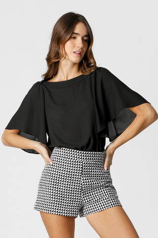 Blusa Com Decote Canoa - PRETO