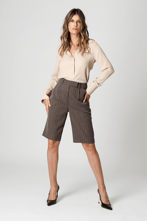 Camisa com Punho Francês e Botões de Strass