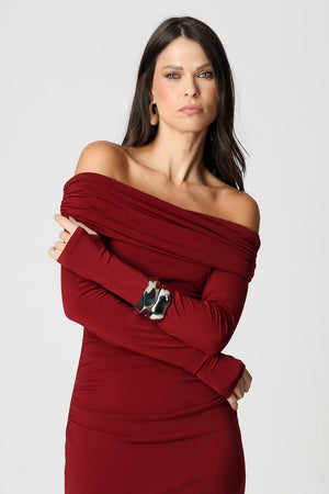 Vestido Ombro a Ombro Com Fenda