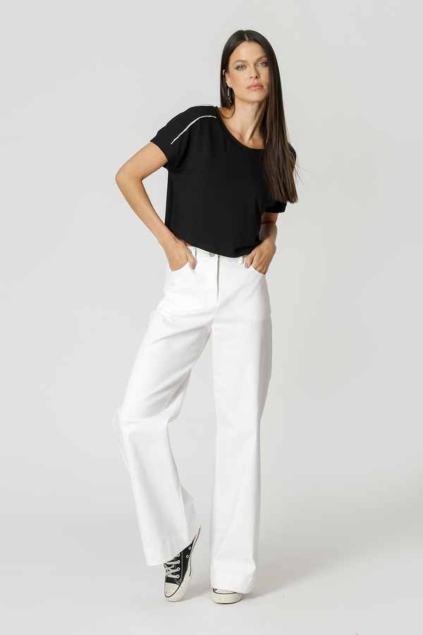 Blusa Cropped Com Detalhes