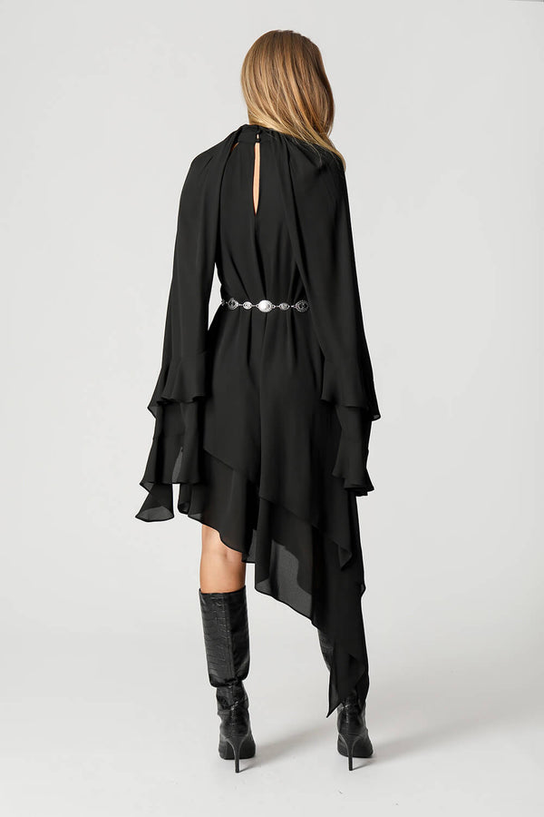 Vestido Camadas Assimétricas