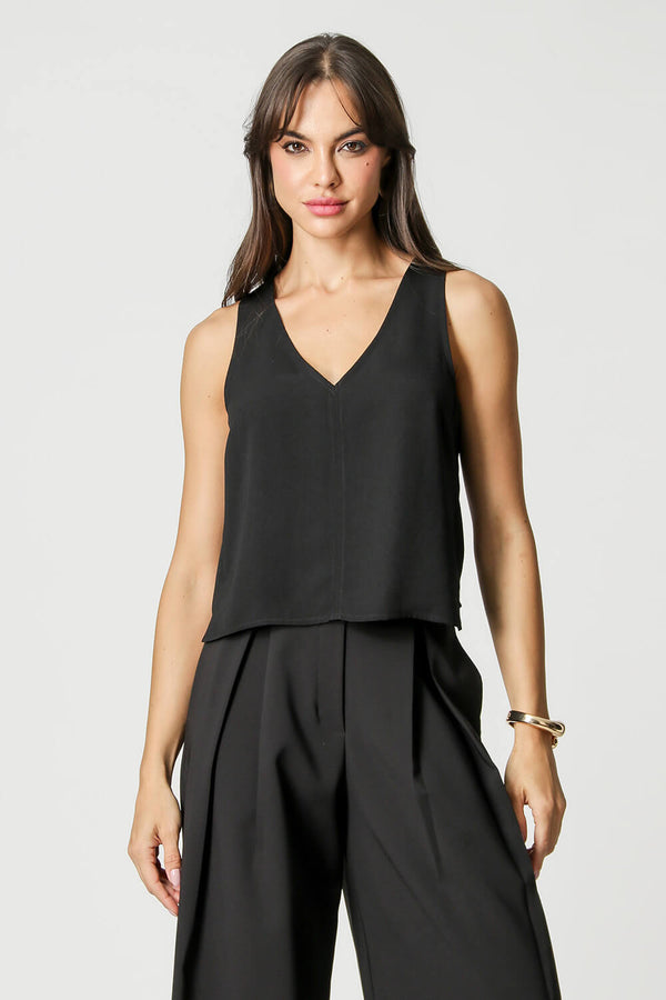 Blusa Com Decote V Sem Manga