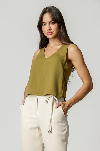 Blusa Com Decote V Sem Manga - OLIVA ESC
