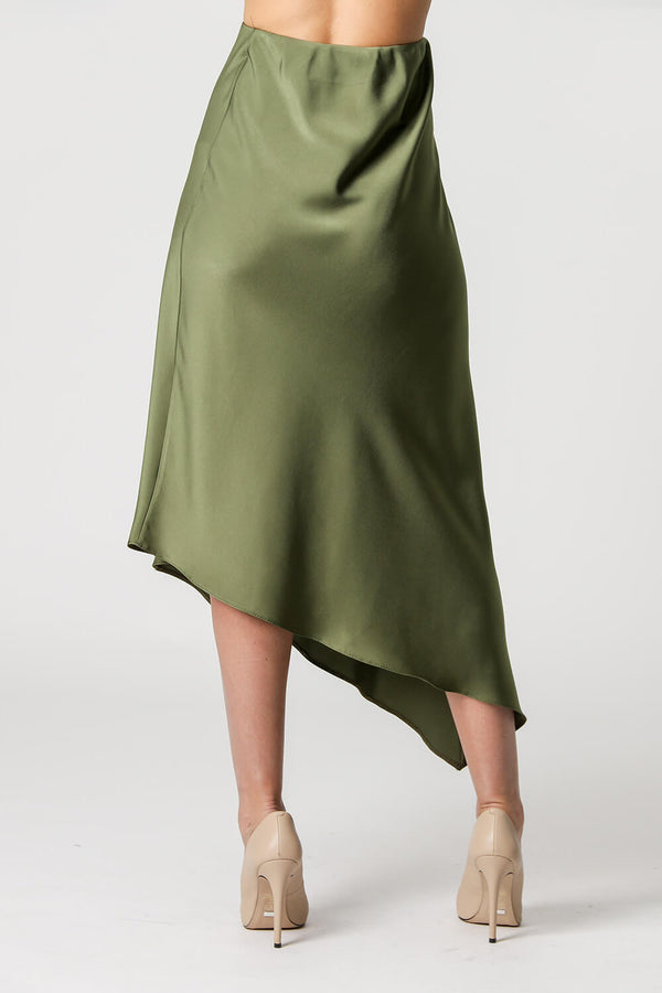 Saia Midi Assimétrica Em Cetim