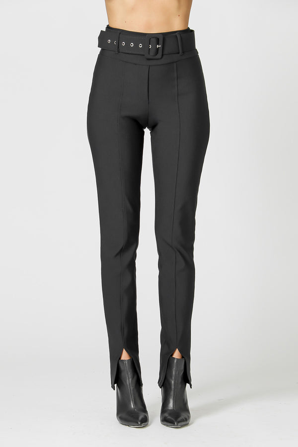 Calça Skinny Fenda na Barra