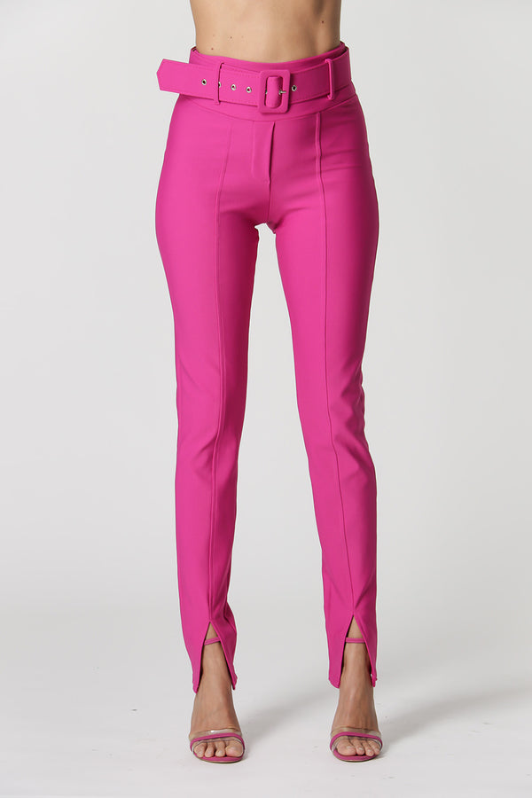 Calça Skinny Fenda na Barra