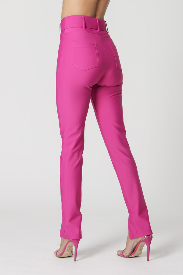 Calça Skinny Fenda na Barra