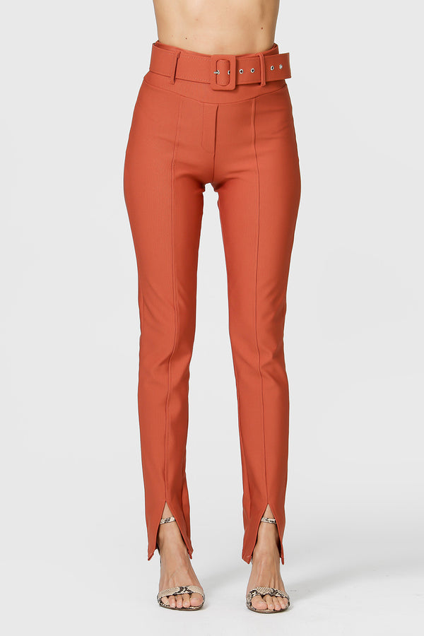 Calça Skinny Fenda na Barra