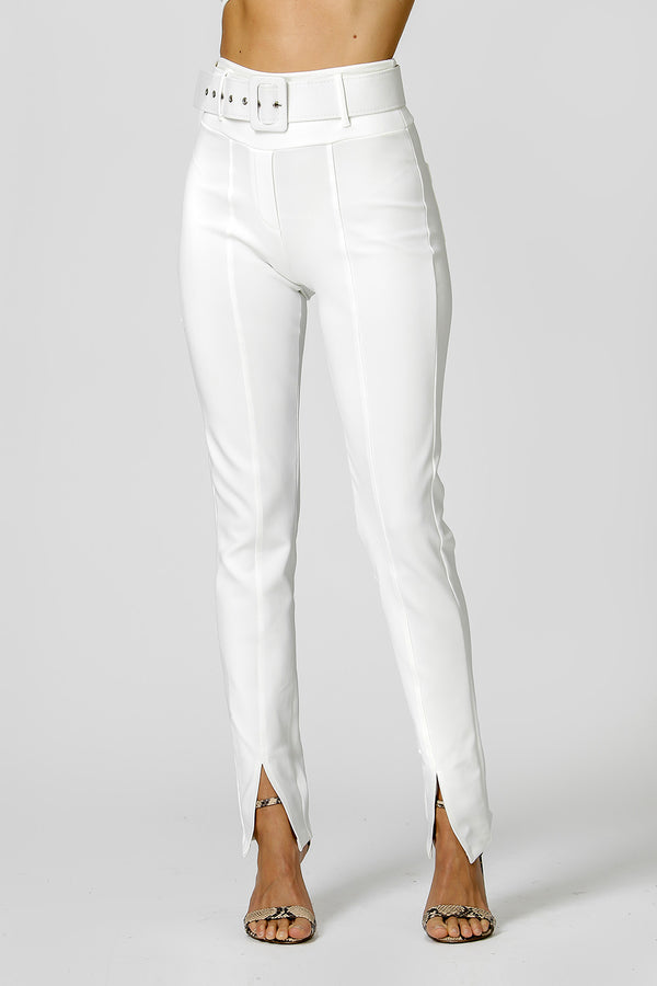 Calça Skinny Fenda na Barra