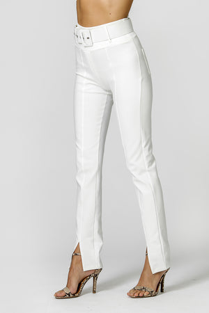 Calça Skinny Fenda na Barra