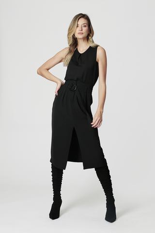 Blusa recta con pliegues - NEGRA