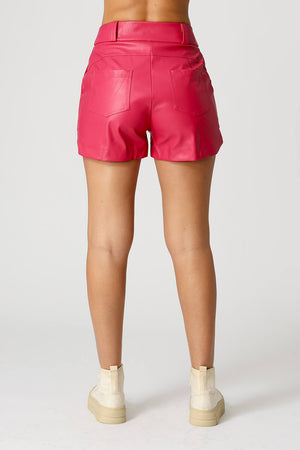 Shorts De Couro Com Cinto Contrastante