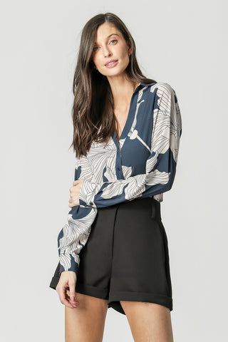 Camisa Decote V Estampada - MARINHO 1205