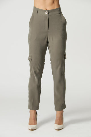 Pantalones zanahoria con bolsillos laterales y botones - MUSGO