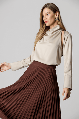 Blusa Com Decote Degagê E Manga Removível - KAKI
