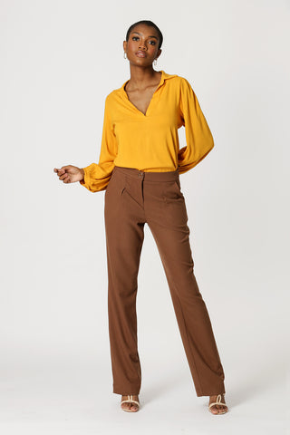 Blusa con mangas abullonadas - MOSTAZA