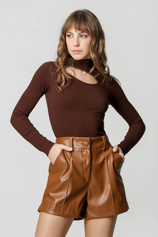 Blusa de cuello acanalado ajustado - CAFÉ