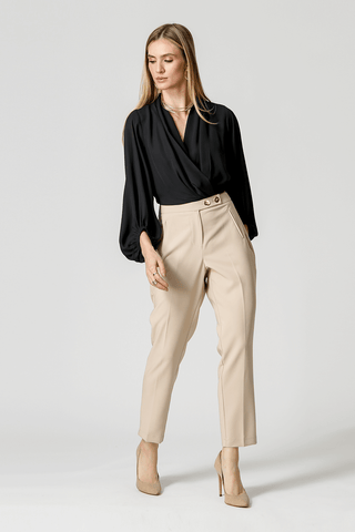 Blusa cruzada con mangas largas abullonadas - NEGRA