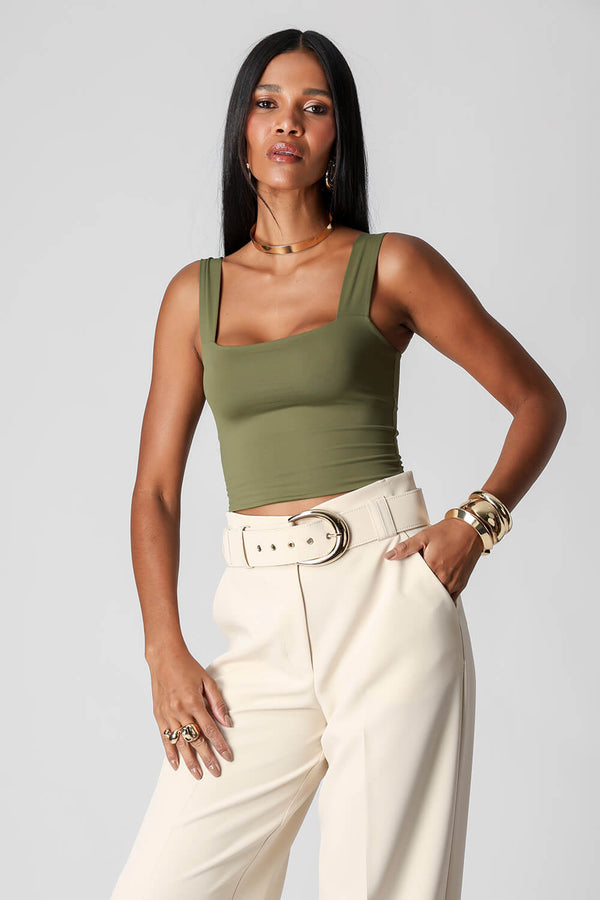 Blusa Cropped De Alça Larga