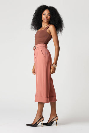 Blusa Cropped De Alça Larga