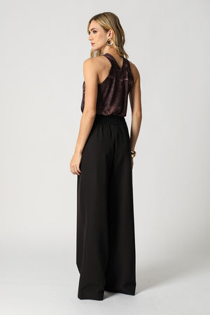 Blusa Com Busto Torcido