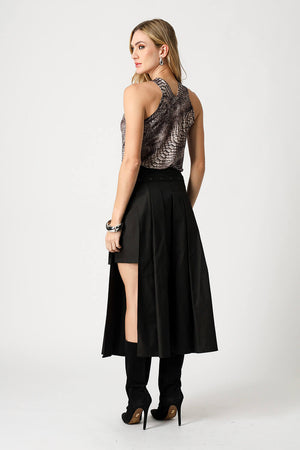 Blusa Com Busto Torcido
