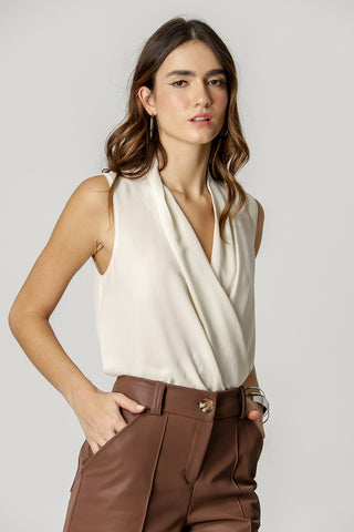 Blusa Em Crepe Fluído - GELO
