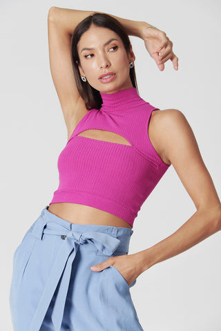Blusa corta con cuello - FUCSIA