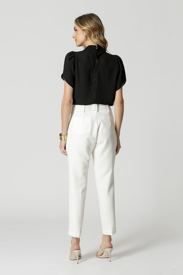 Blusa Gola Alta Manga Tulipa