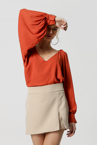 Blusa com Pregas no Ombro - TELHA